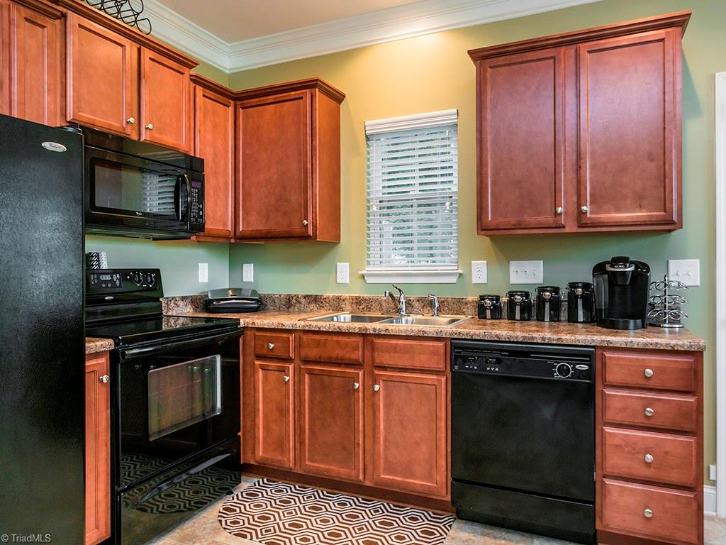 3780 Shadow Ridge Drive High Point, NC 27265 - Photo 8 of 19 Gallery Image 8
