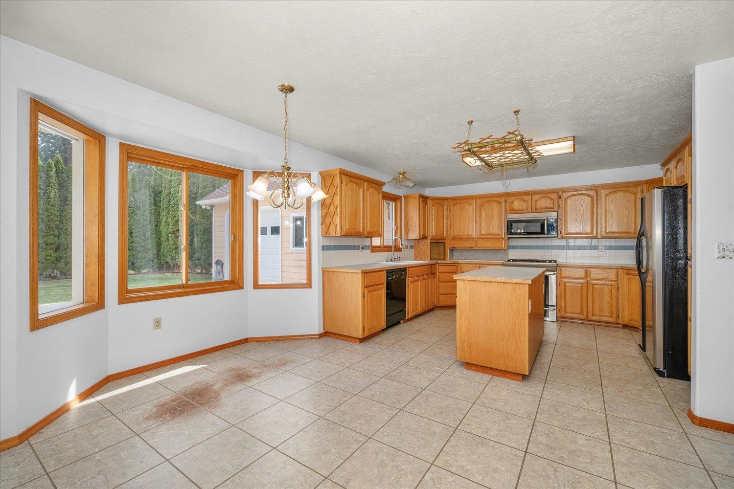 5222 East Woodglen Road Mead, WA 99021 - Photo 7 of 42