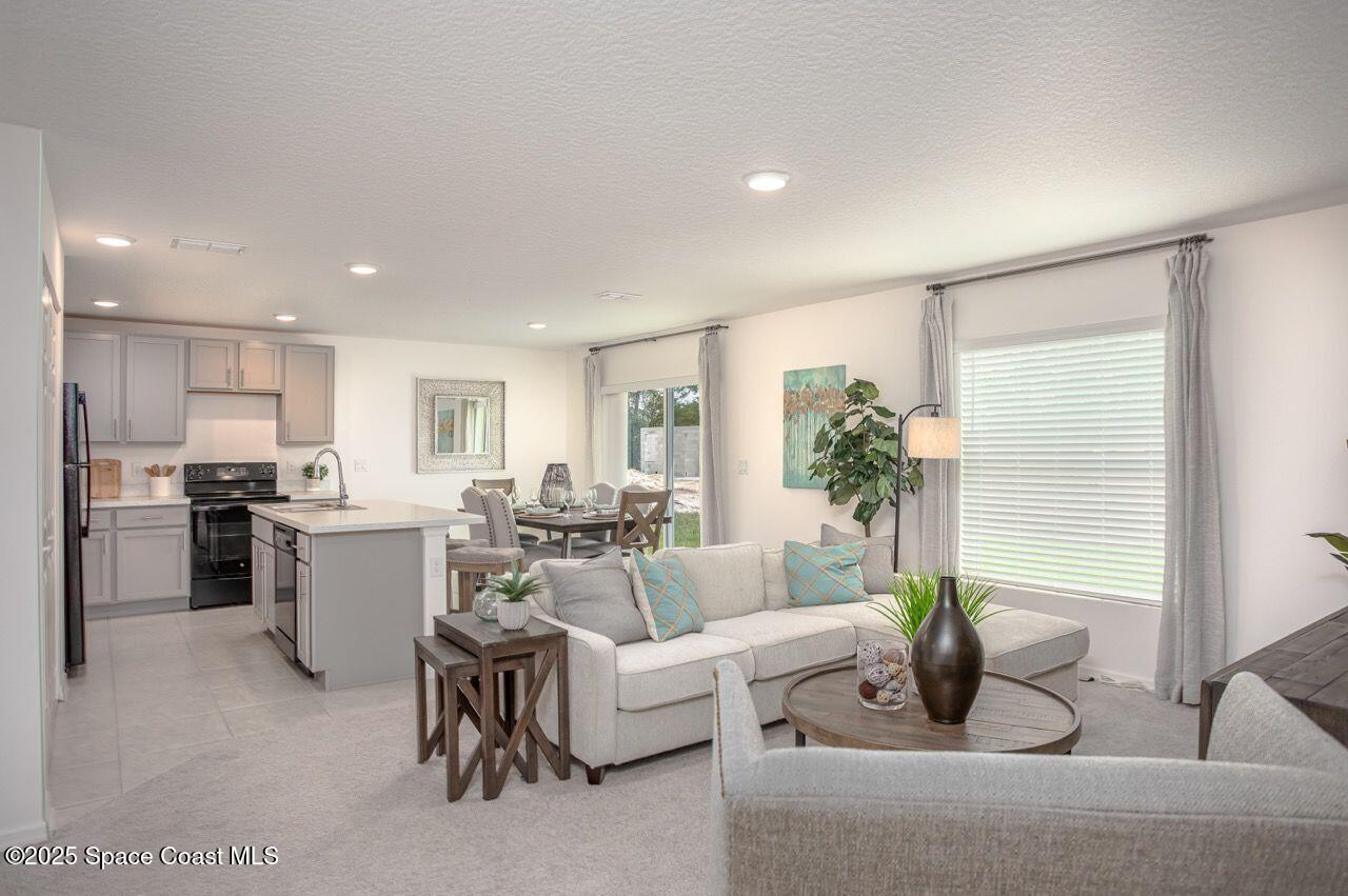 549 Hallmark Street Southeast Palm Bay, FL 32909 - Photo 7 of 39 Violet 3b