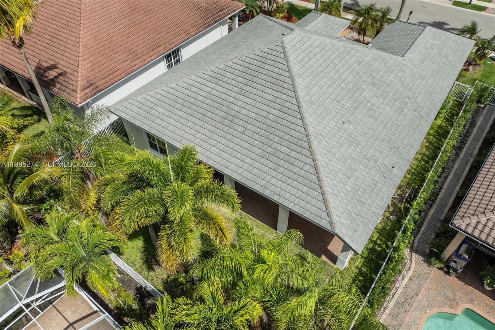 1907 Timberline Road Weston, FL 33327 - Photo 18 of 18 a backyard of a house