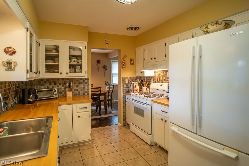 301 Pembroke Road Fairlawn, OH 44333 - Photo 17 of 32