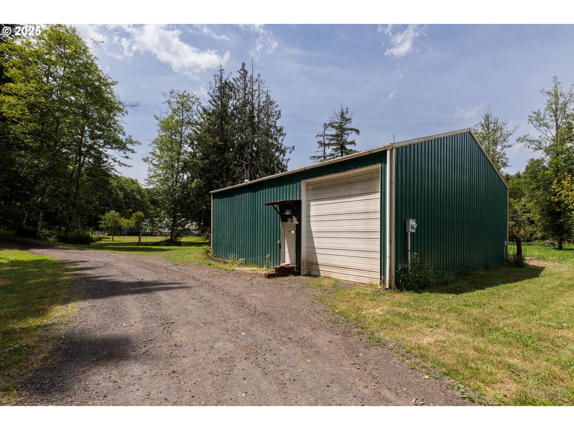 29050 Pittsburg Road St. Helens, OR 97051 - Photo 28 of 37 a view of a backyard