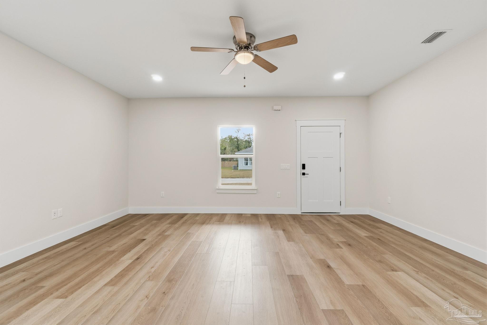 216 Alton Road Pensacola, FL 32507 - Photo 11 of 34