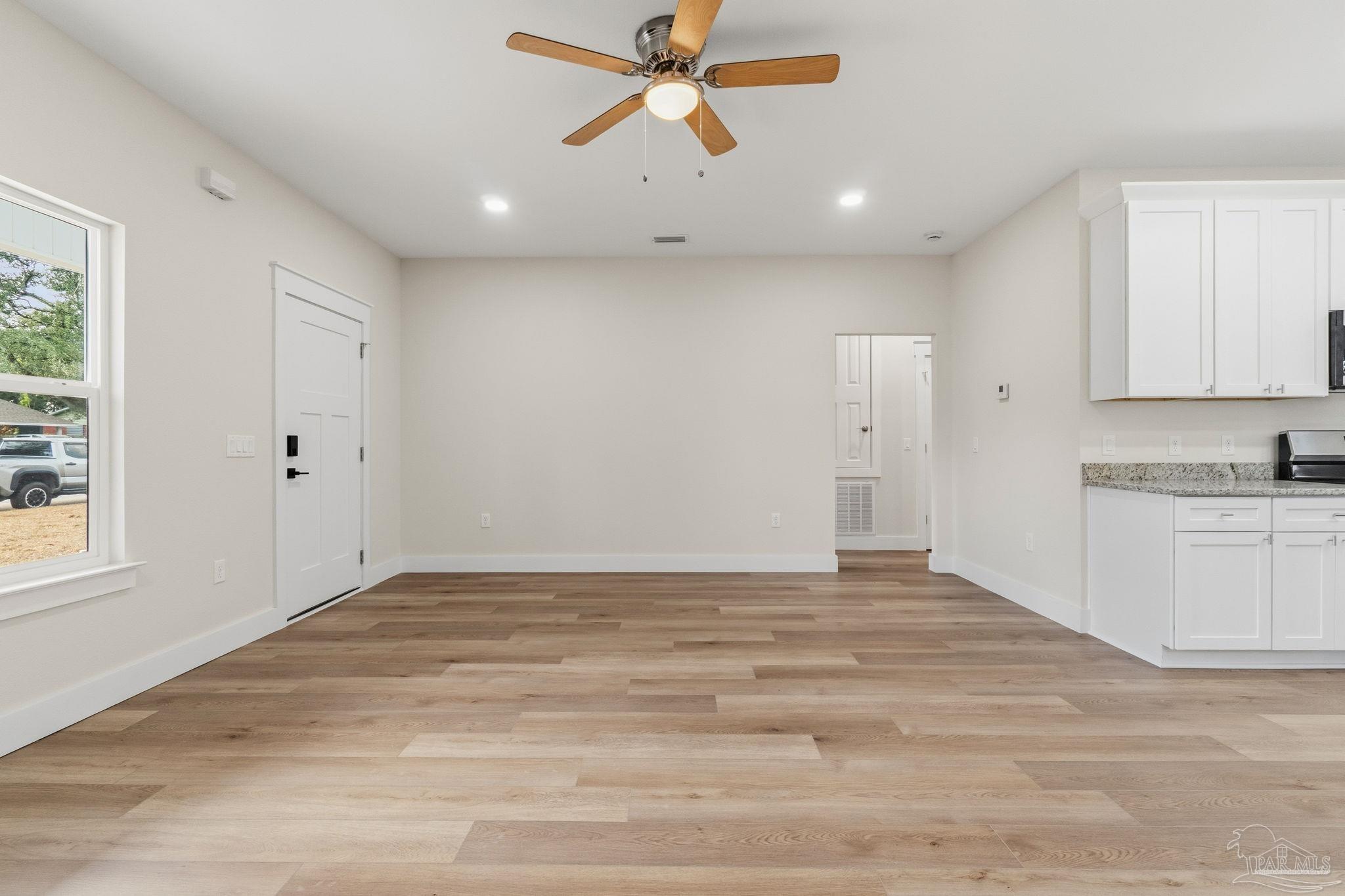 216 Alton Road Pensacola, FL 32507 - Photo 12 of 36