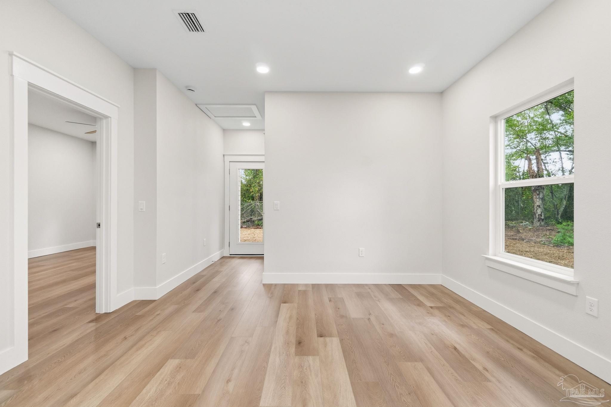 216 Alton Road Pensacola, FL 32507 - Photo 19 of 36