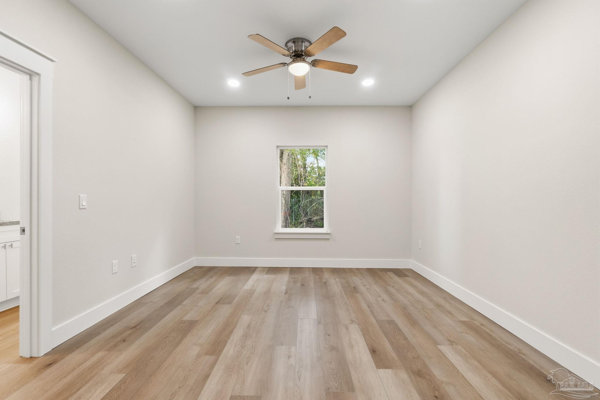 216 Alton Road Pensacola, FL 32507 - Photo 21 of 34