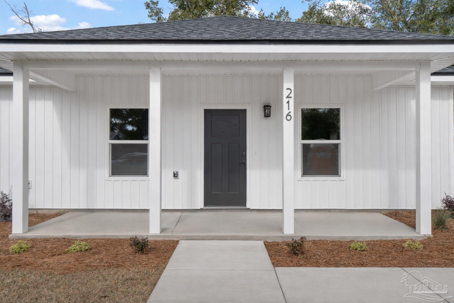 216 Alton Road Pensacola, FL 32507 - Photo 3 of 34