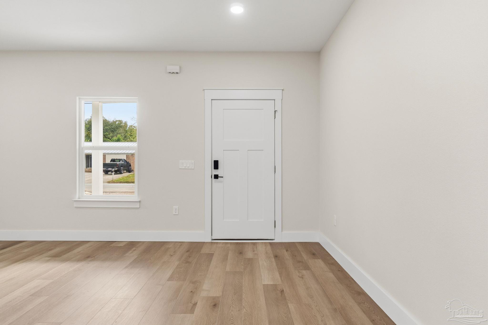 216 Alton Road Pensacola, FL 32507 - Photo 10 of 36