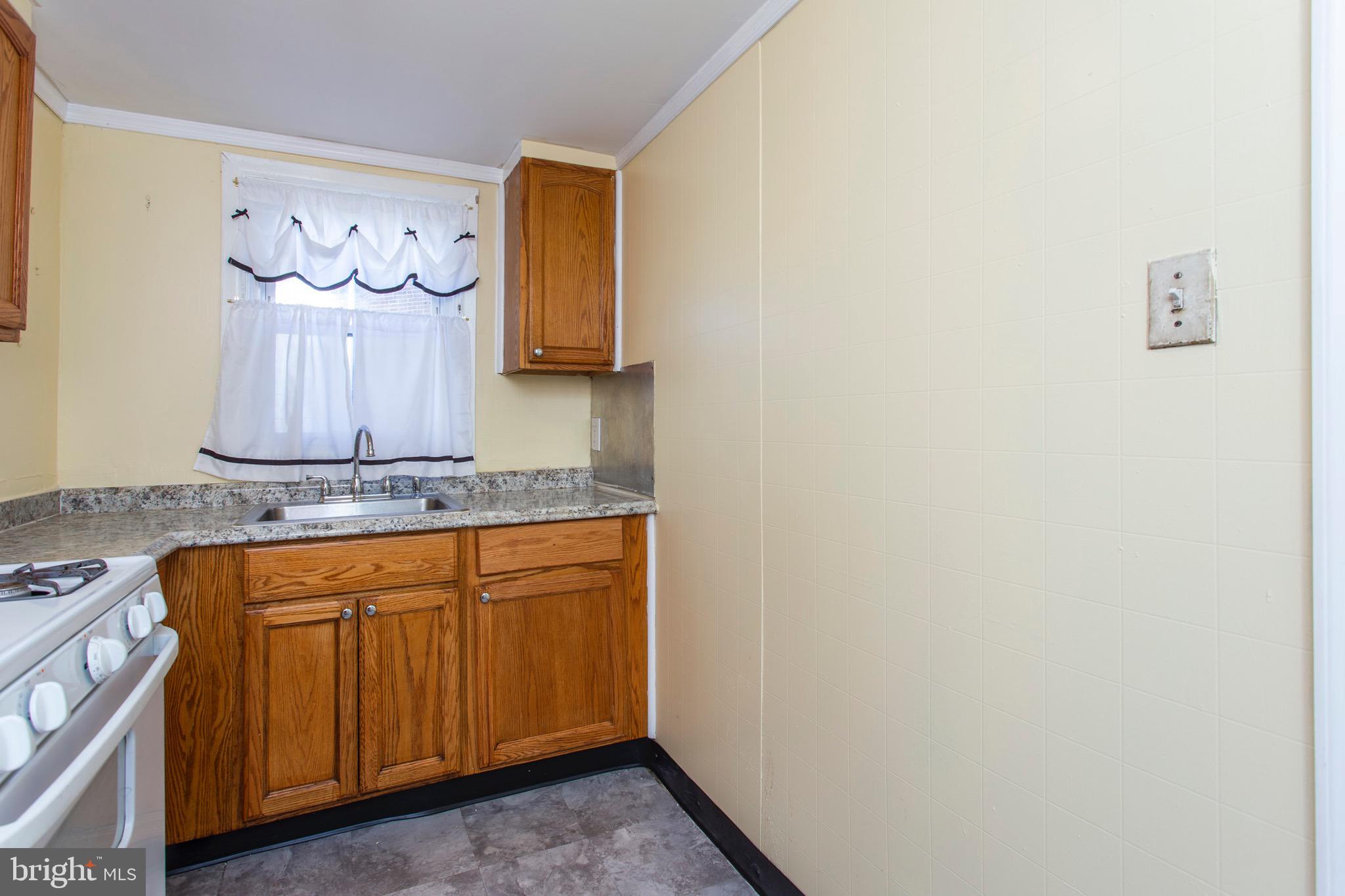 812 MacDonald Street Chester, PA 19013 - Photo 11 of 30