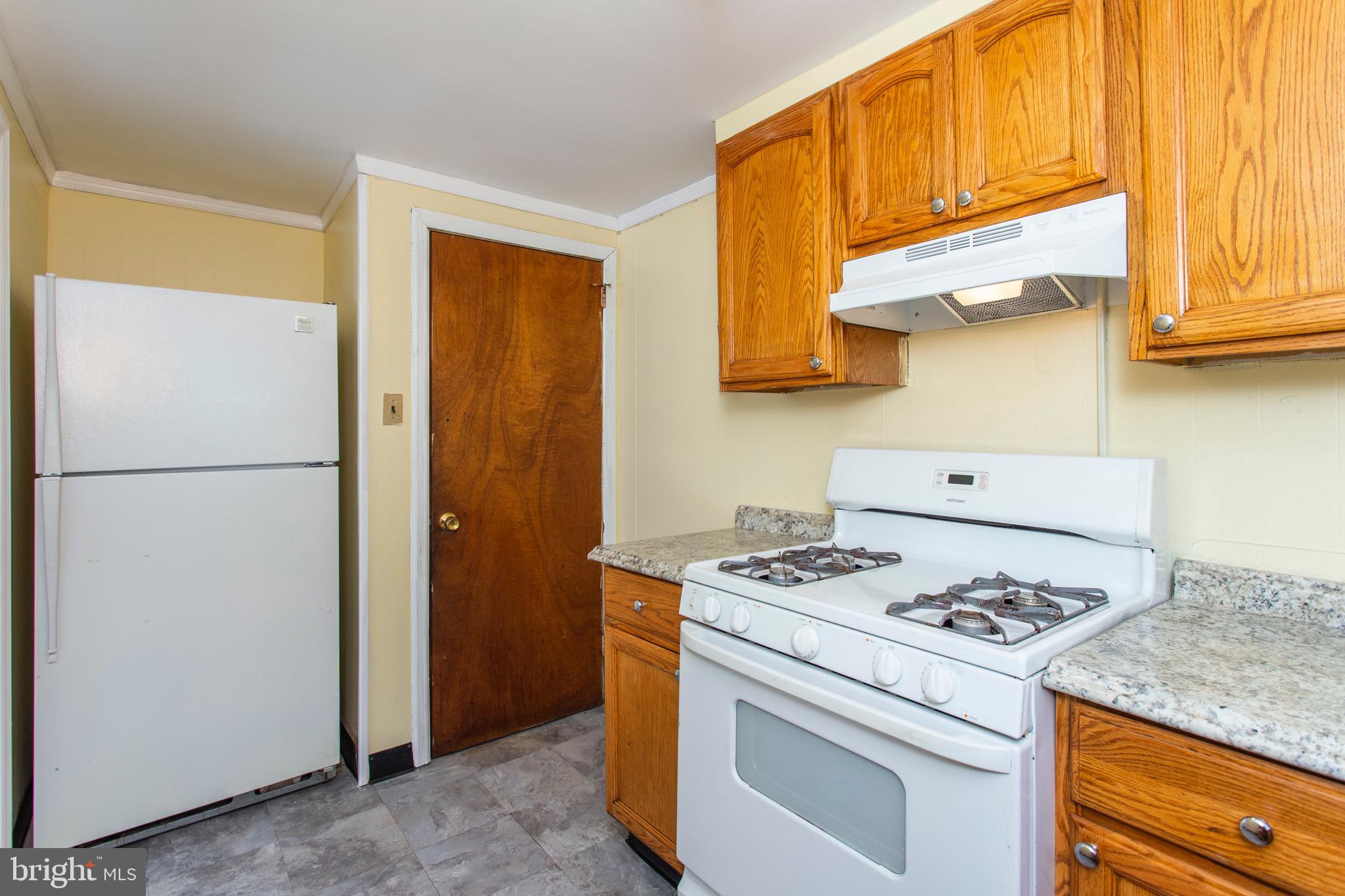 812 MacDonald Street Chester, PA 19013 - Photo 12 of 30
