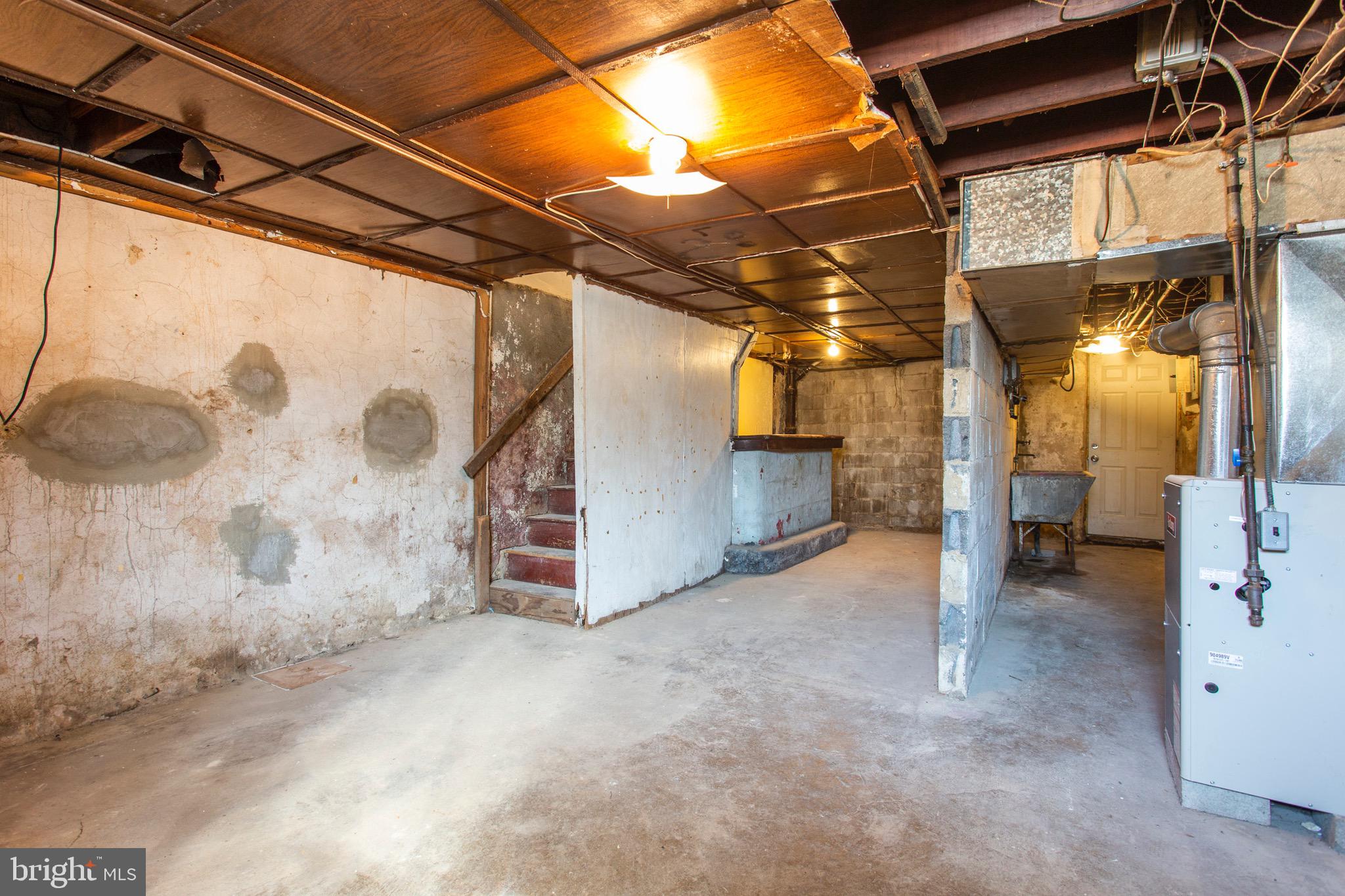 812 MacDonald Street Chester, PA 19013 - Photo 25 of 30