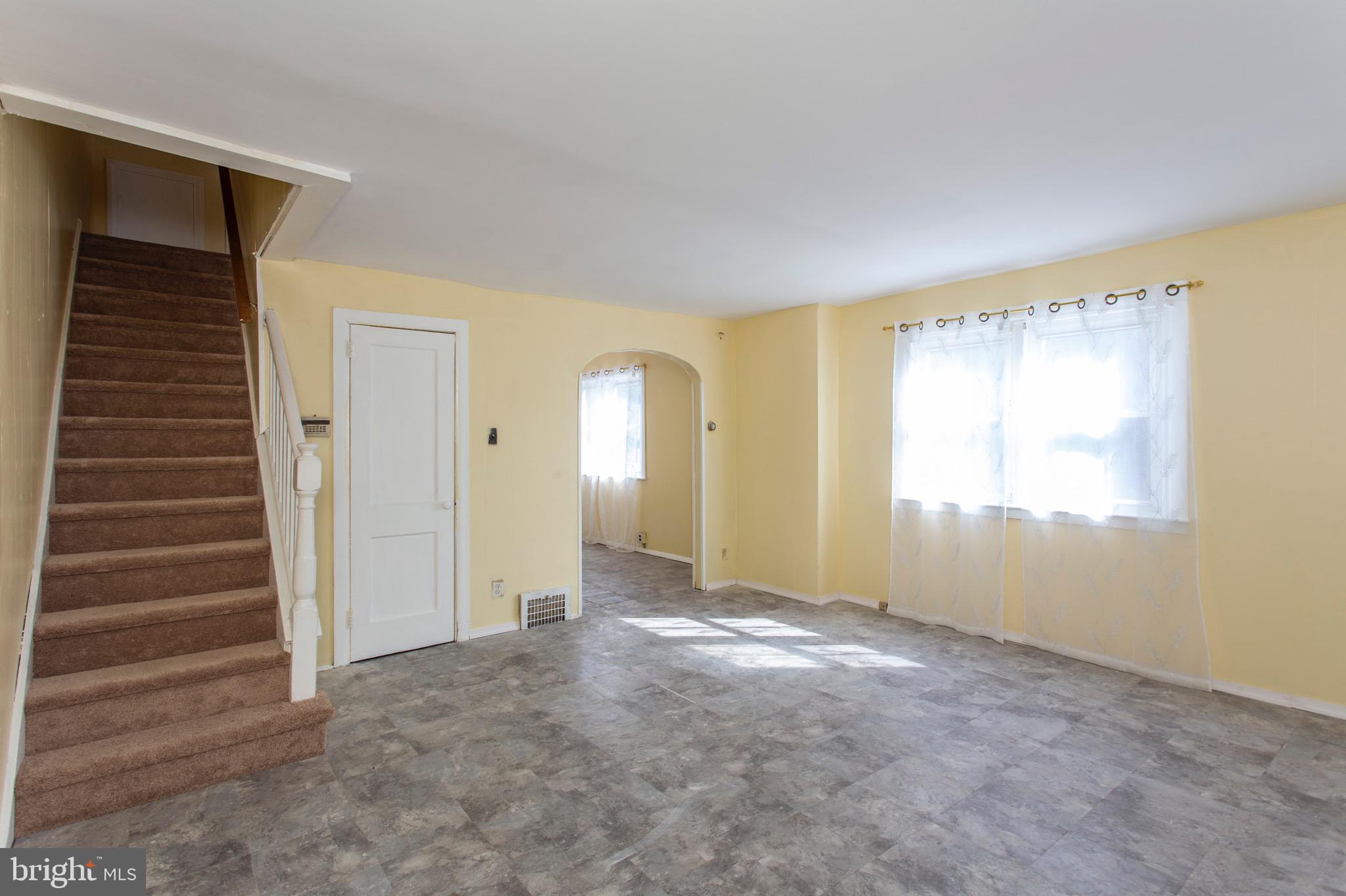 812 MacDonald Street Chester, PA 19013 - Photo 5 of 30