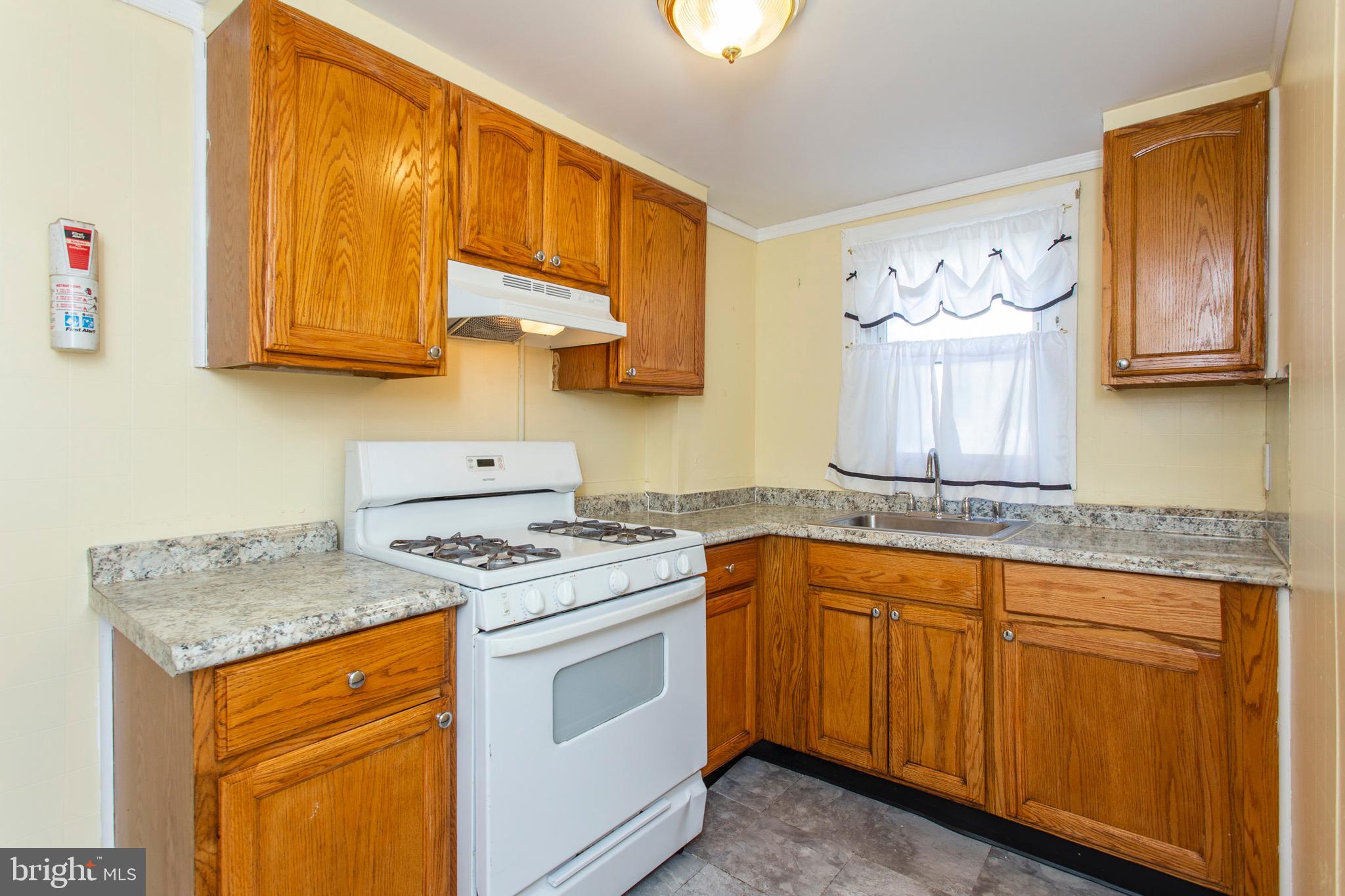 812 MacDonald Street Chester, PA 19013 - Photo 10 of 30