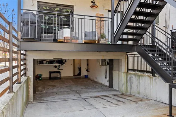 $875,000 | 1900 West Armitage Avenue, Unit 1, Chicago, IL 60622