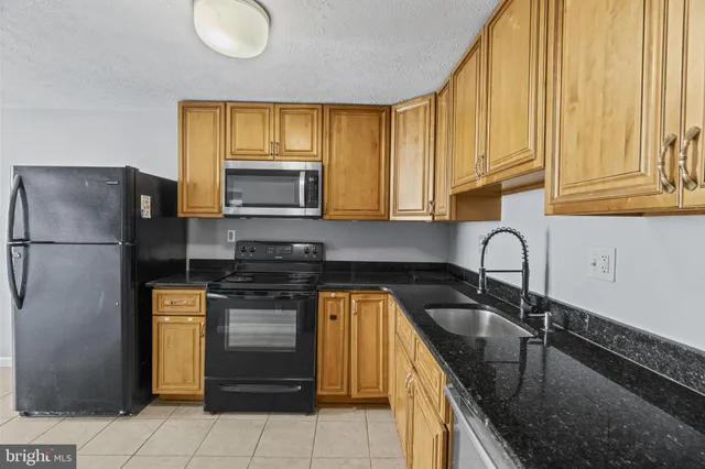 $169,900 | 2502 Greenwood Drive, Lindenwold, NJ 08021