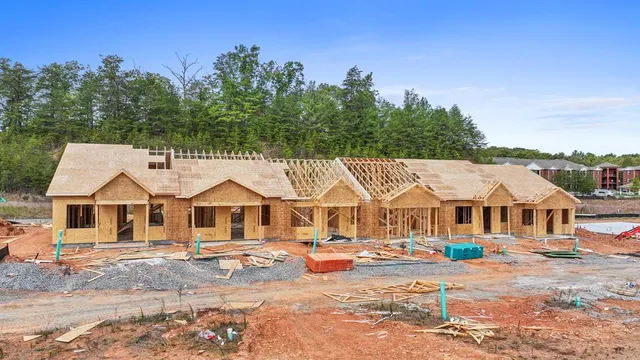 $260,985 | 47 Grove Loop, Blue Ridge, GA 30513