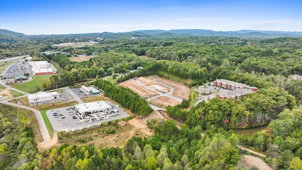 $260,985 | 47 Grove Loop, Blue Ridge, GA 30513