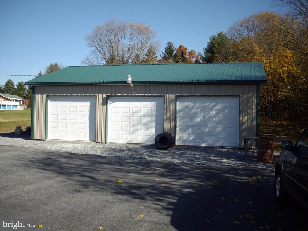 700 County Line Road Grantville, PA 17028 - Photo 4 of 14 Gallery Image 4