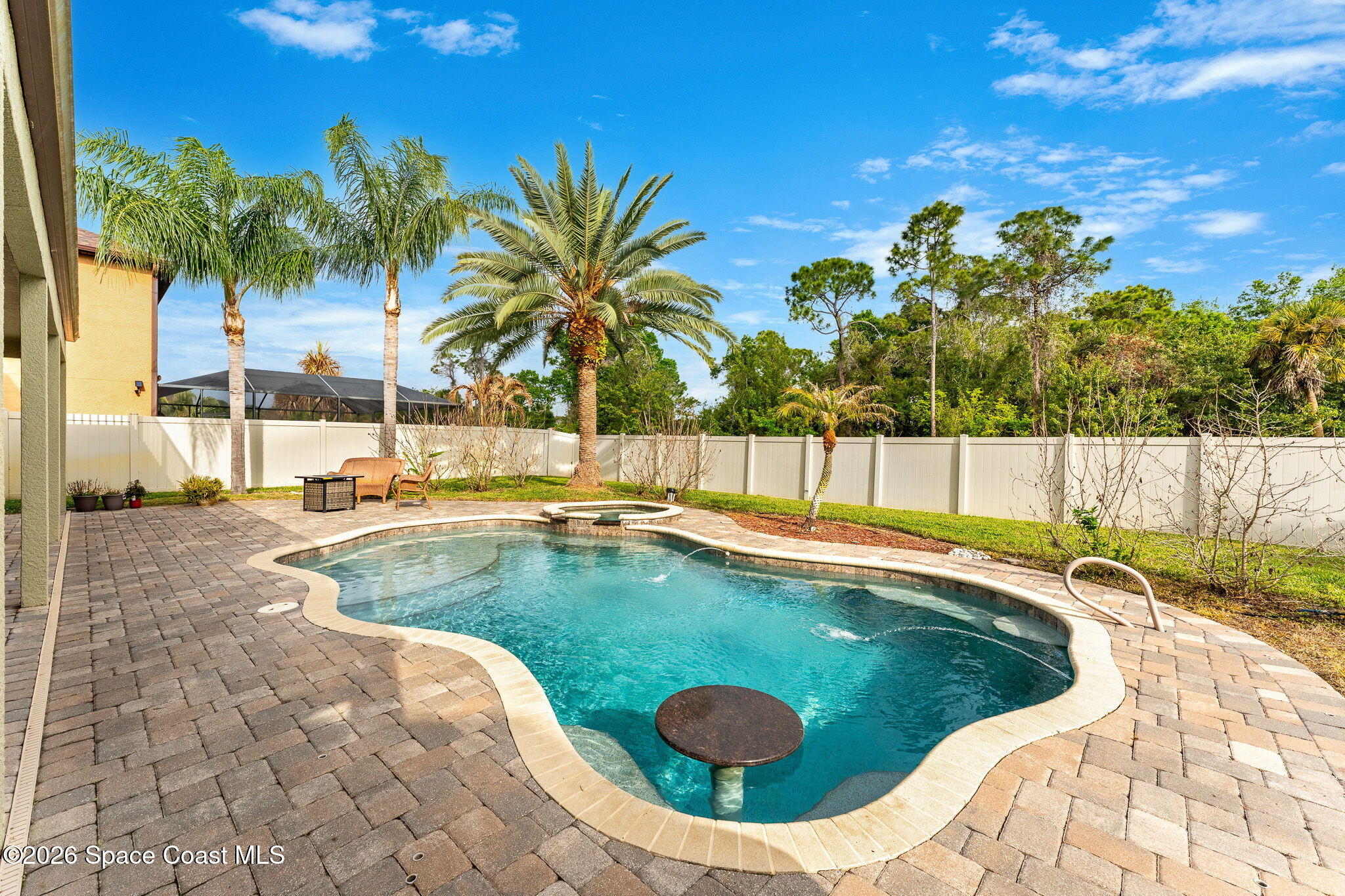 1390 Talon Way Melbourne, FL 32934 - Photo 3 of 60 SWIM UP TABLE