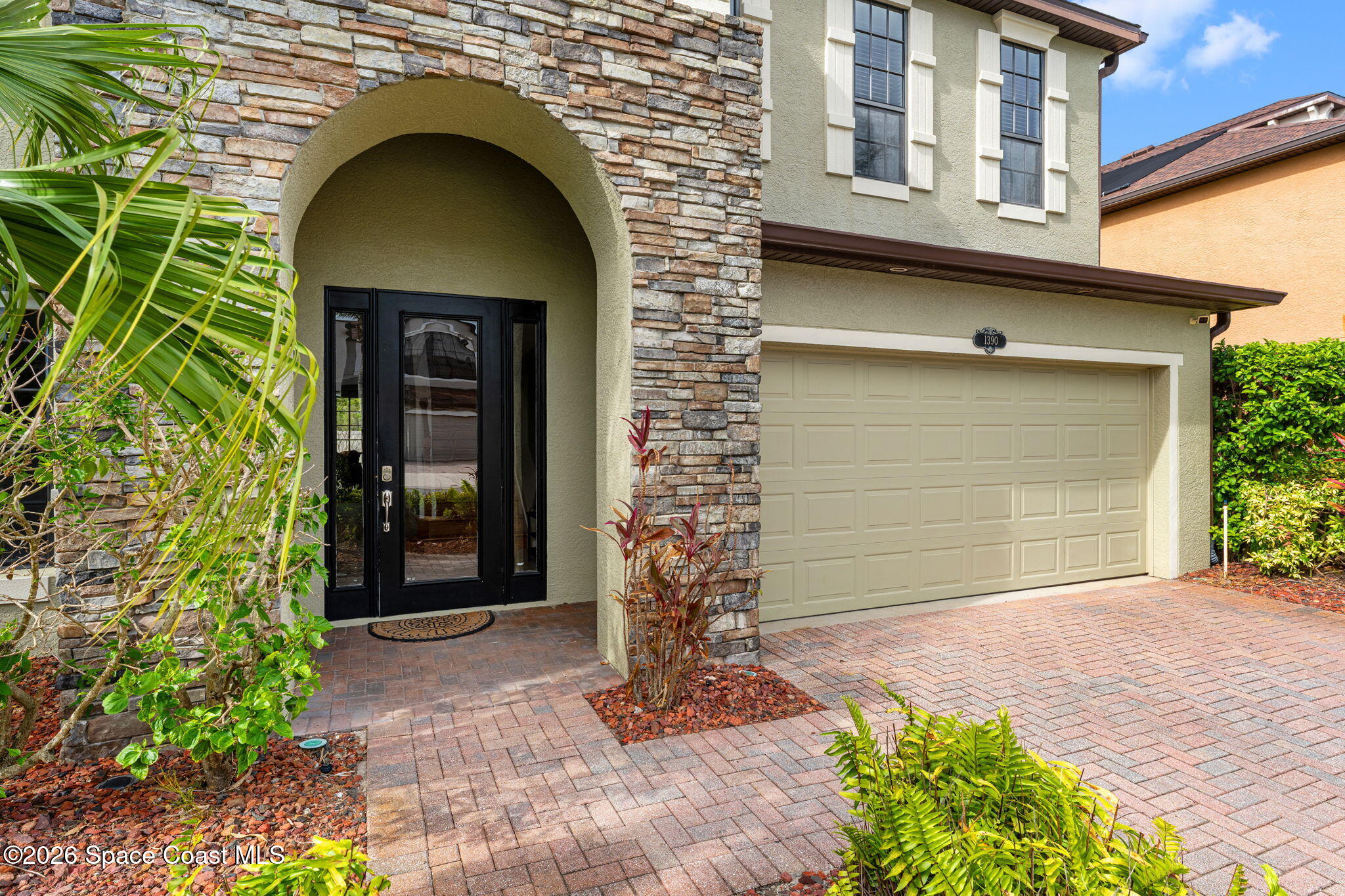 1390 Talon Way Melbourne, FL 32934 - Photo 6 of 60 Come on in