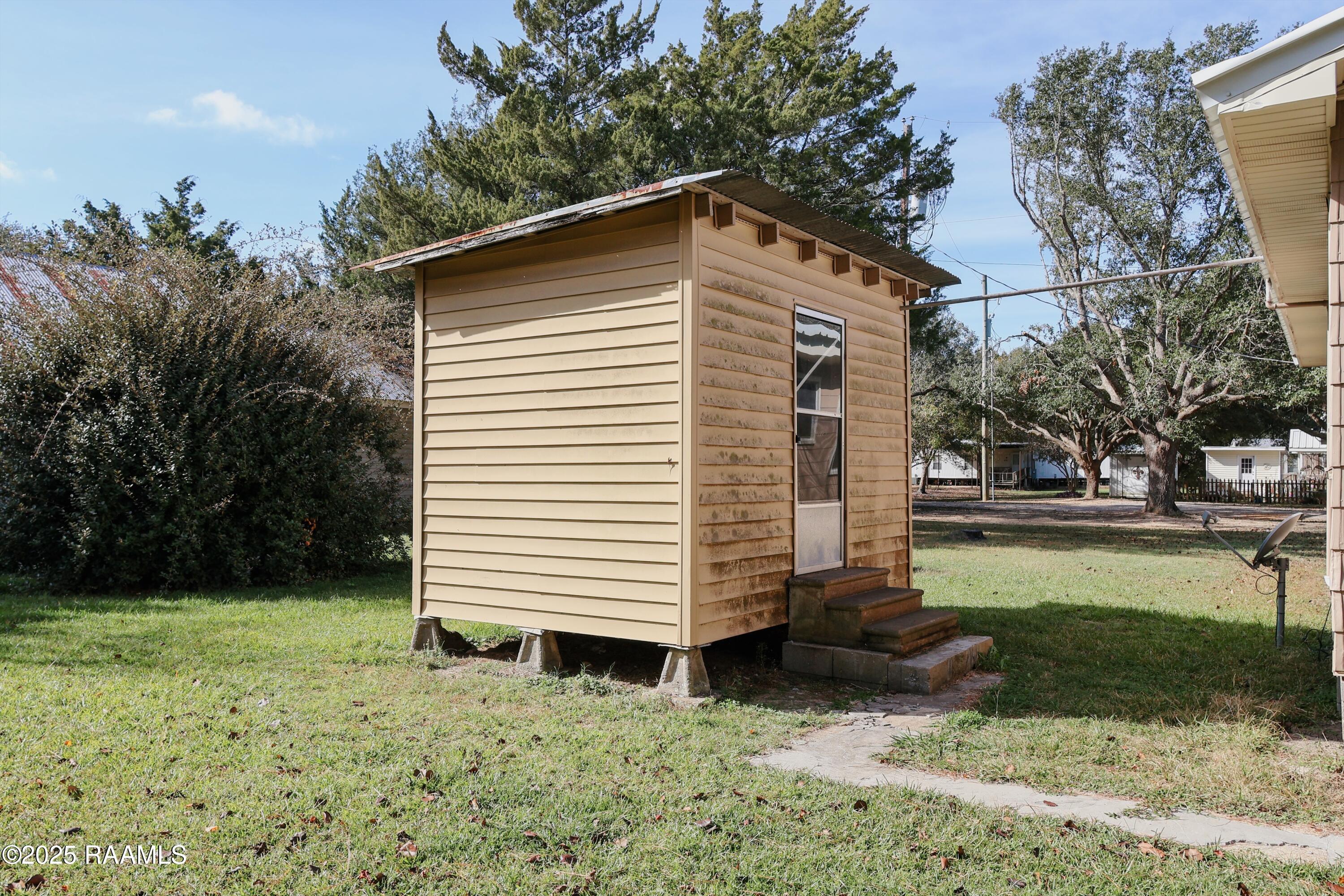 3905 Captain Cade Road Youngsville, LA 70592 - Photo 15 of 17 FBFD8A57-F4E6-4C74-9109-A35939561A95