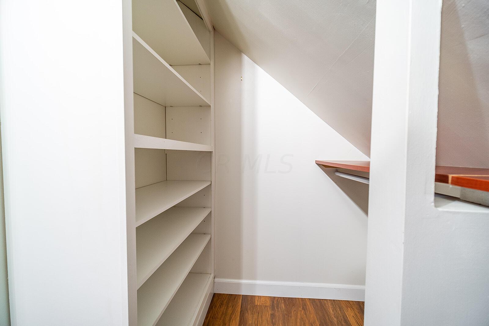 266 Fallis Road Columbus, OH 43214 - Photo 38 of 66 Walk in closets in Owner suite