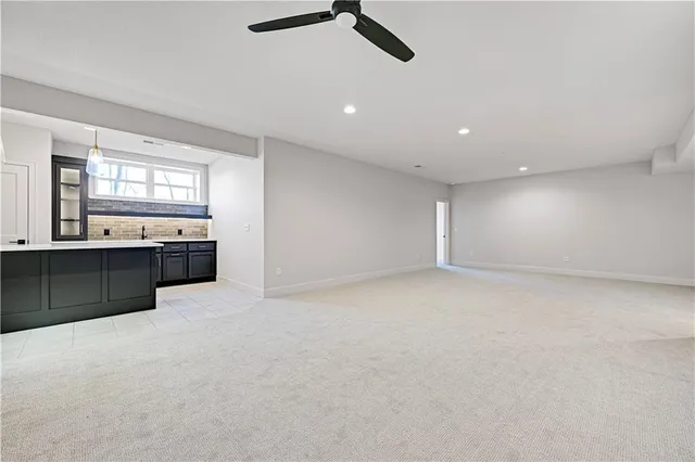 $779,950 | 24912 West 98th Place, Lenexa, KS 66227