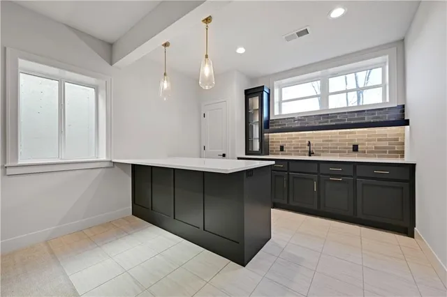 $779,950 | 24912 West 98th Place, Lenexa, KS 66227