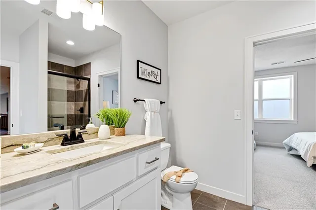 $779,950 | 24912 West 98th Place, Lenexa, KS 66227