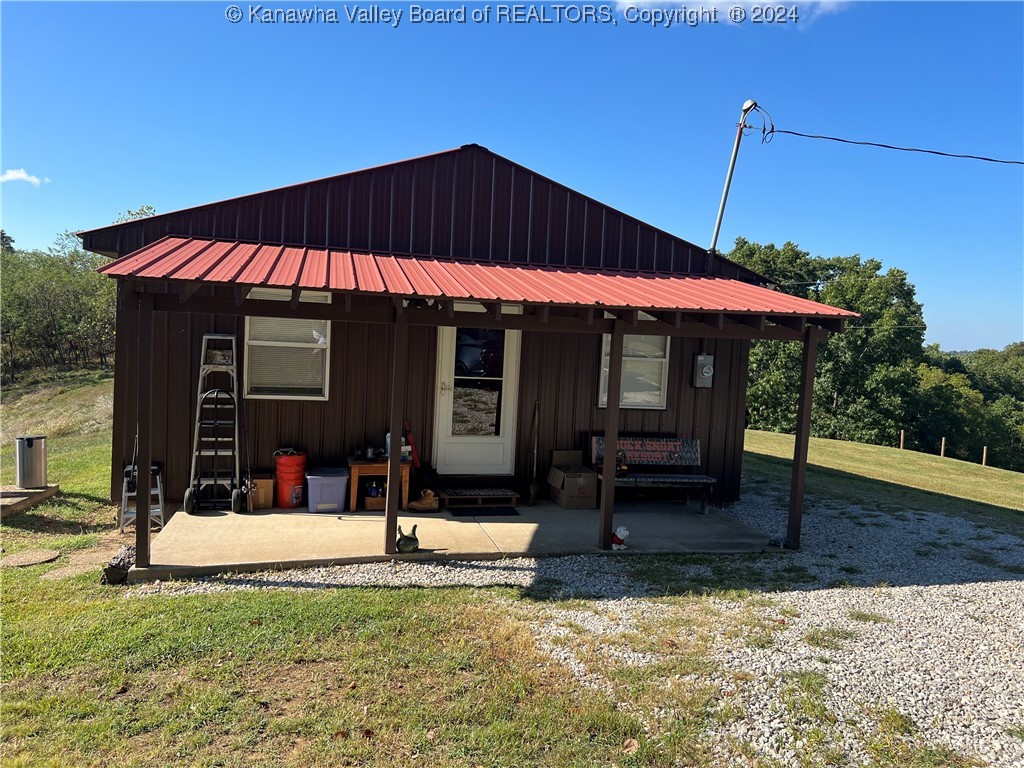 15103 Redmond Ridge Road Gallipolis Ferry, WV 25515 - Photo 4 of 36 Gallery Image 4