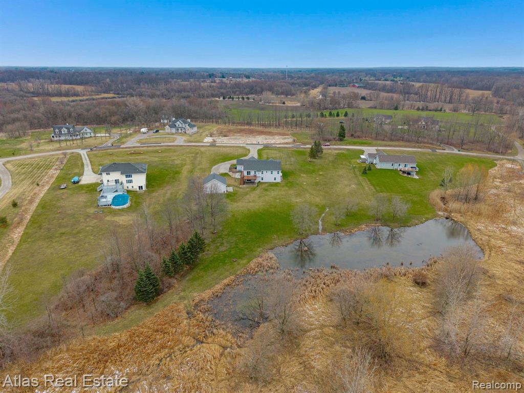 5053 Hidden Ridge Road Metamora, MI 48455 - Photo 4 of 43