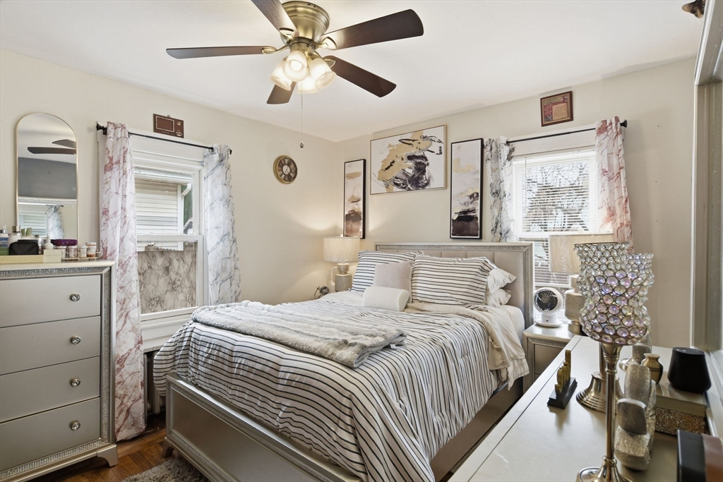 24 Jasper Street Springfield, MA 01109 - Photo 16 of 41