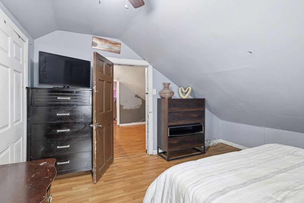 24 Jasper Street Springfield, MA 01109 - Photo 23 of 41