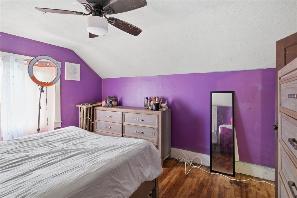 24 Jasper Street Springfield, MA 01109 - Photo 27 of 41