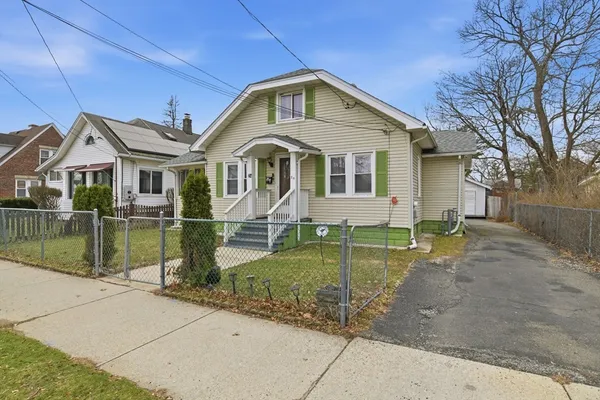 $275,000 | 24 Jasper Street, Springfield, MA 01109