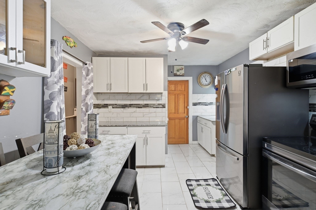 24 Jasper Street Springfield, MA 01109 - Photo 10 of 41