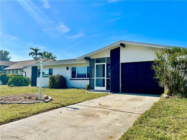 $1,795 | 4210 Southeast 3rd Avenue, Cape Coral, FL 33904