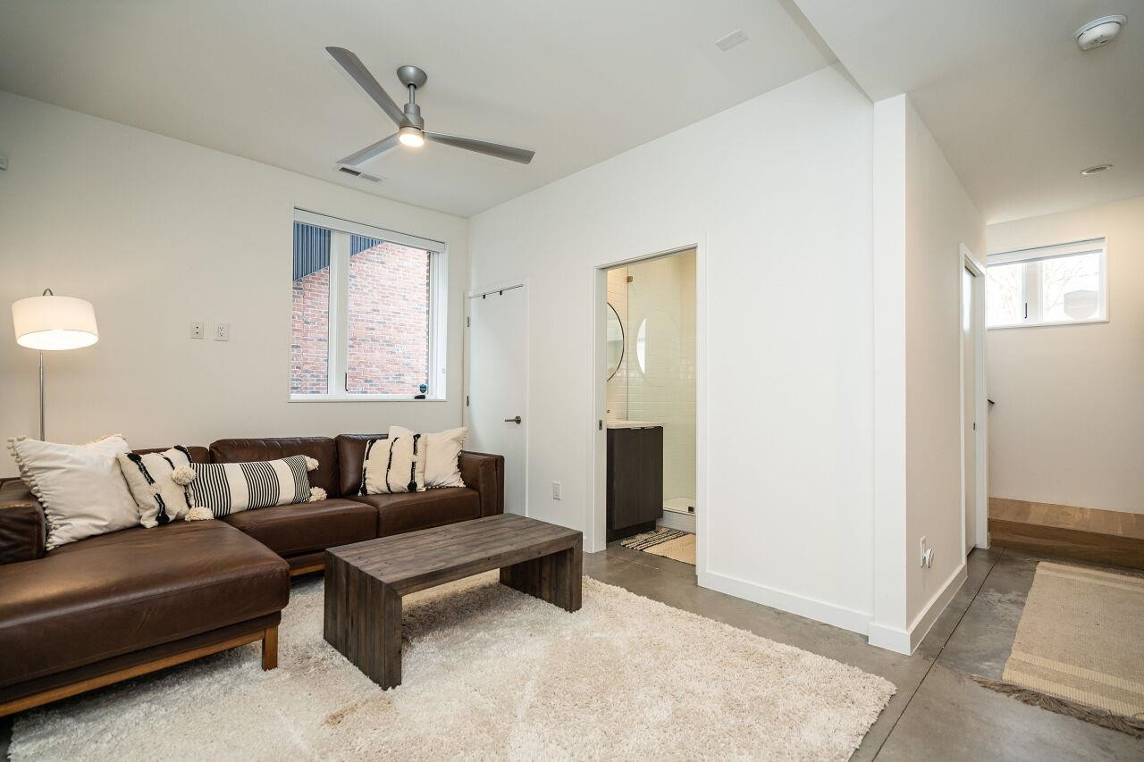 424 Chavis Way Raleigh, NC 27601 - Photo 19 of 23 Photo 19