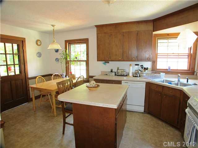 6610 Ironkettle Road Charlotte, NC 28270 - Photo 6 of 14 Gallery Image 6