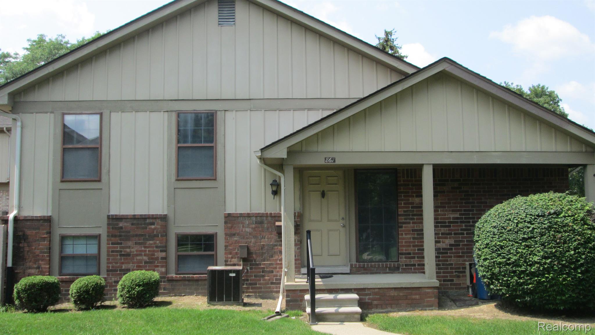 867 Lafayette Court Rochester, MI 48307 - Photo 1 of 17 Gallery Image 1