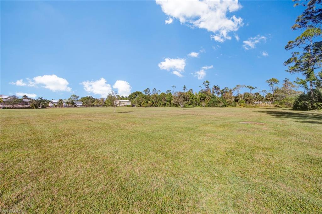 5331 Myrtle Lane Naples, FL 34113 - Photo 11 of 34 Gallery Image 11
