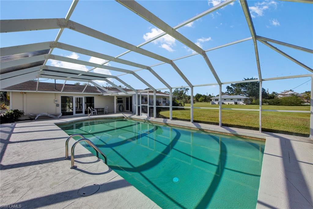5331 Myrtle Lane Naples, FL 34113 - Photo 4 of 34 Gallery Image 4