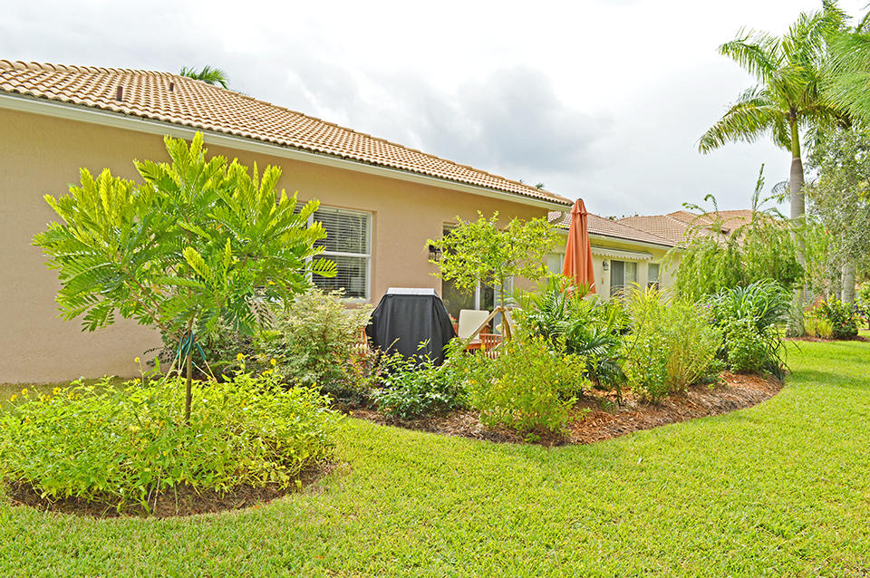 5657 Spanish River Road Fort Pierce, FL 34951 - Photo 46 of 62 Lush Landscaping