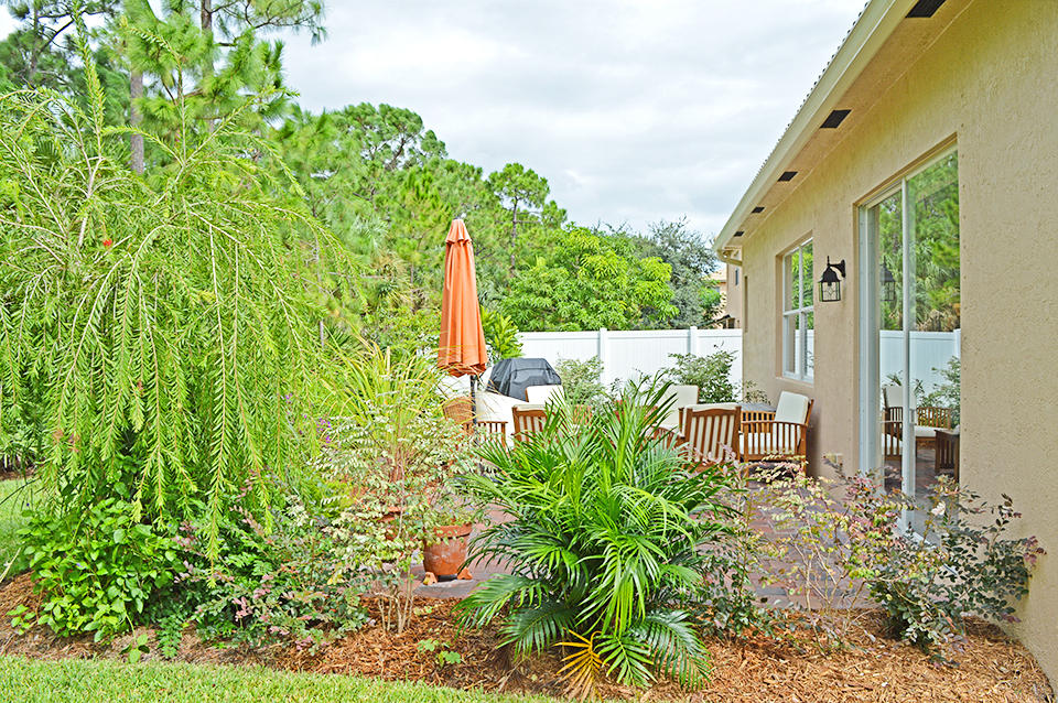 5657 Spanish River Road Fort Pierce, FL 34951 - Photo 47 of 62 Beautiful Landscaping