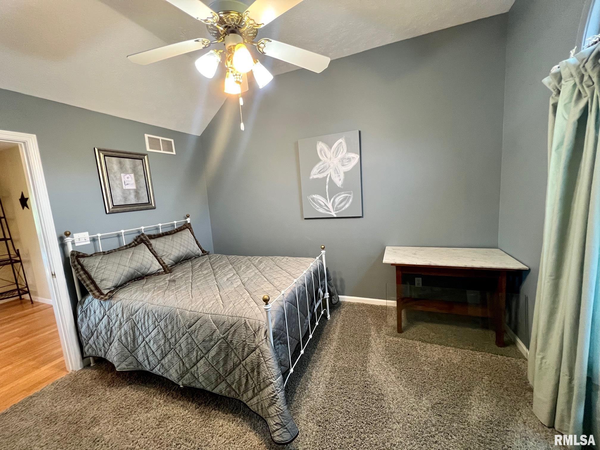 19442 Pinecrest Road Petersburg, IL 62675 - Photo 15 of 23 Gallery Image 15