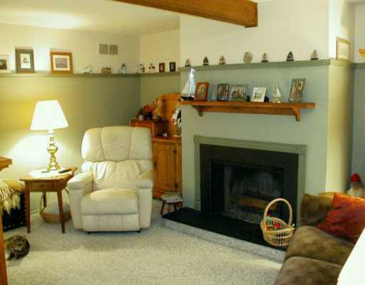 307 Quail Run Road, Unit 27B Venetia, PA 15367 - Photo 4 of 6 Gallery Image 4