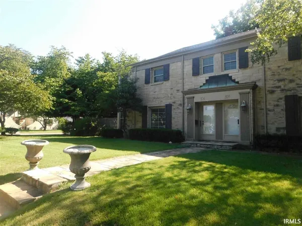 $1,395 | 804 South Rotherwood Avenue, Evansville, IN 47714