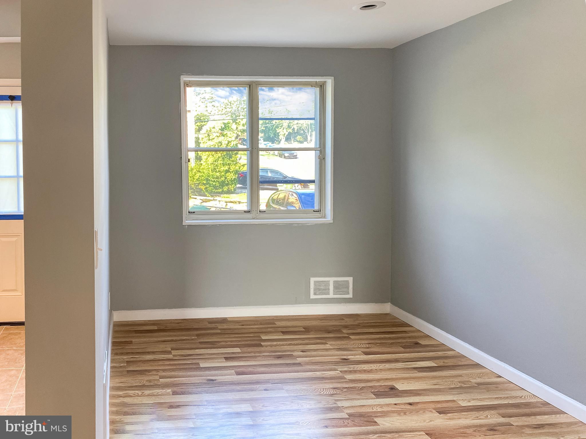 1026 Stamford Road Baltimore, MD 21229 - Photo 13 of 41