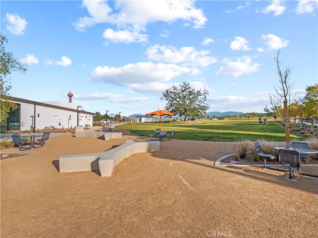 27013 Hummingbird Lane Valencia, CA 91381 - Photo 39 of 54