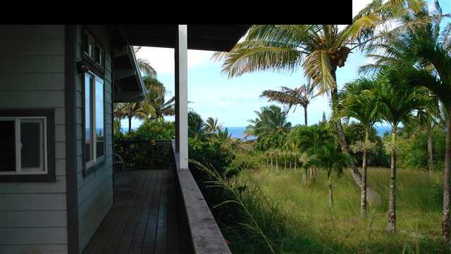 367 Hoolawa Road Haiku, HI 96708 - Photo 11 of 30 a view of a lake from a balcony